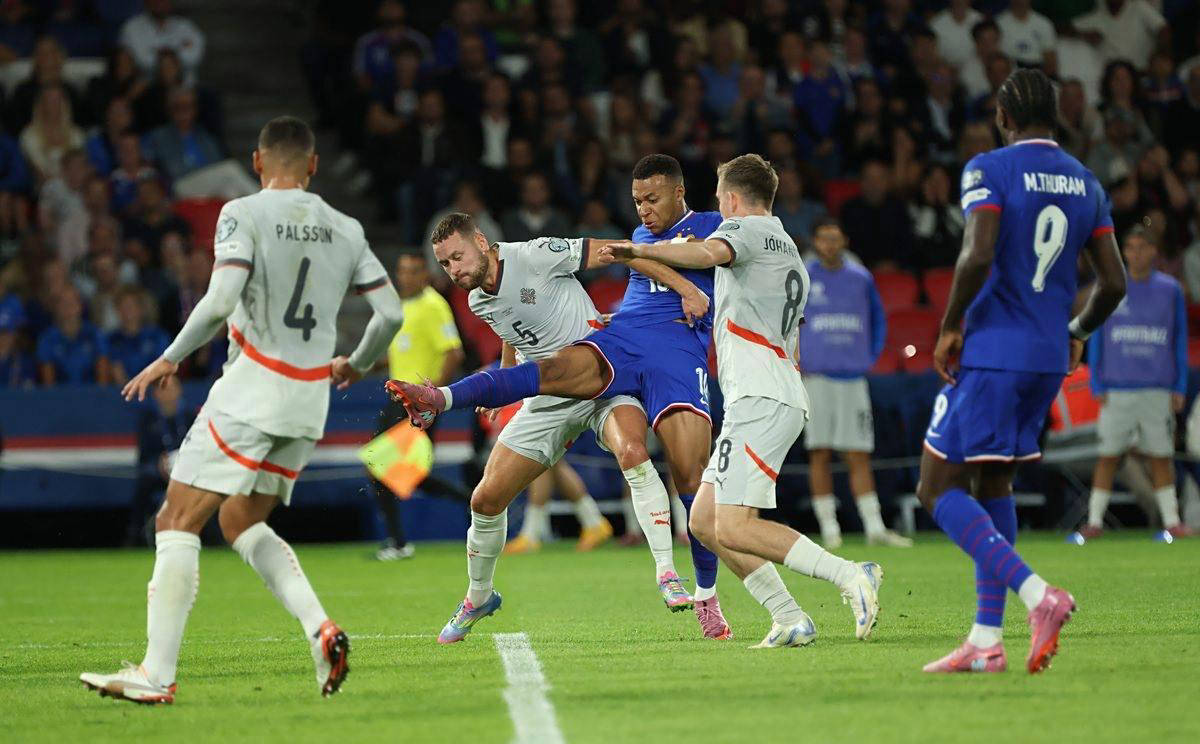 篮球篮网防守效率创新高（篮网防守效率升至赛季新高）