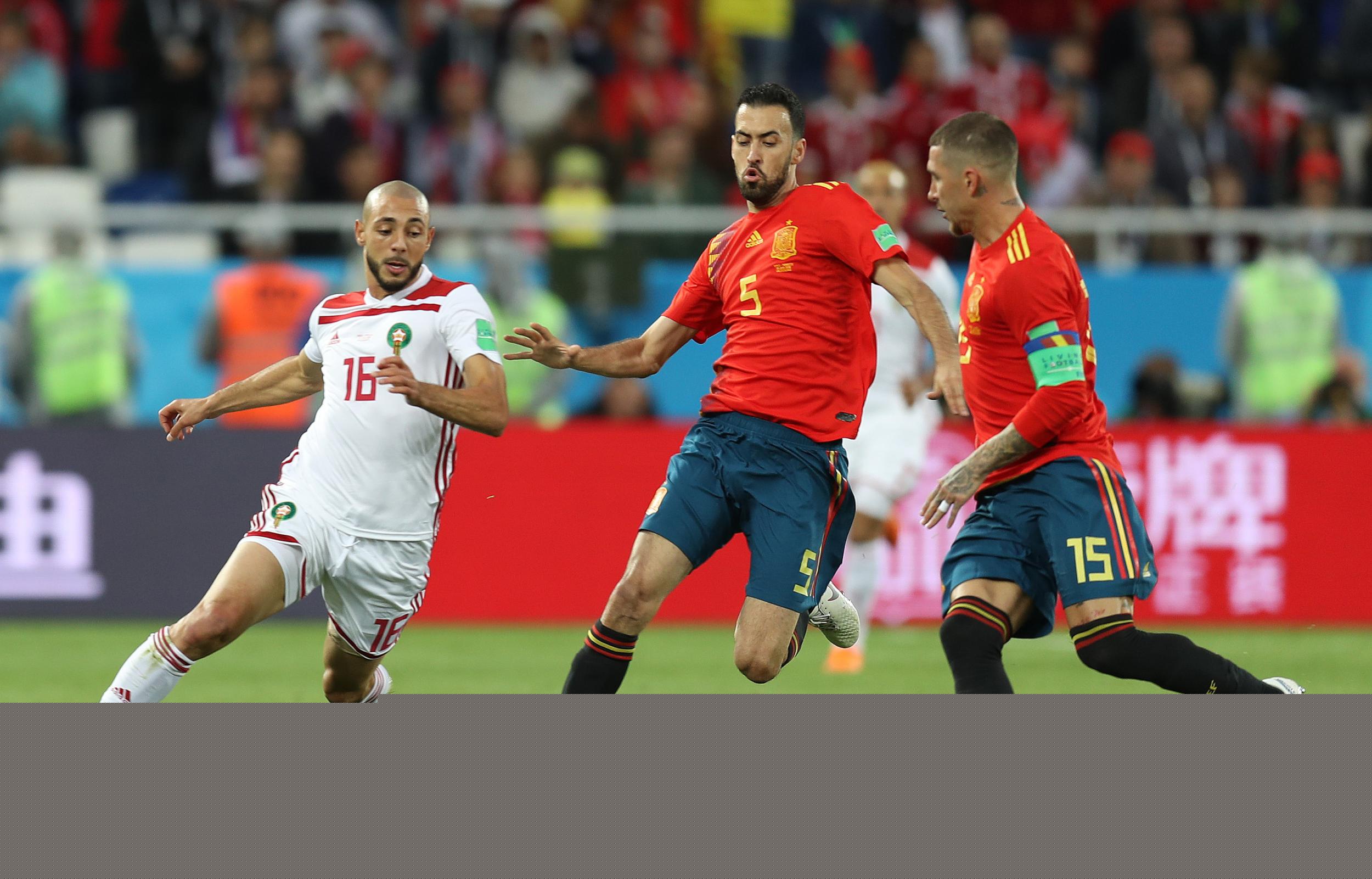 内马尔当记首功！桑托斯最后6轮豪取4胜2平，最终成功保级（内马尔立下头功！桑托斯末6轮4胜2平，惊险保级）