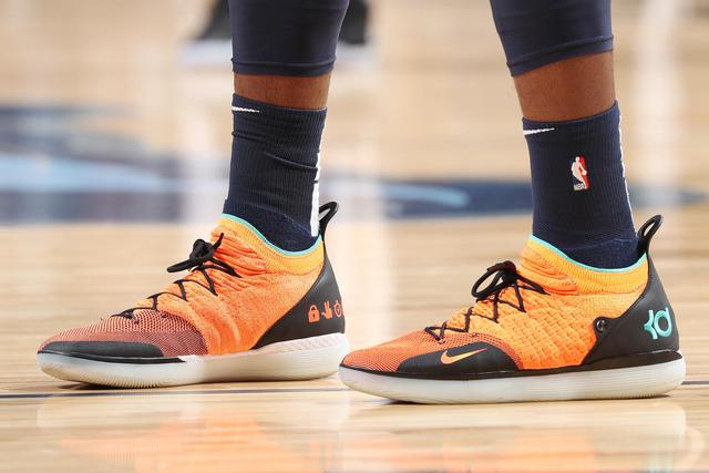 欧冠联赛阶段第5轮 利物浦 1-4 PSV埃因霍温（欧冠第5轮：利物浦1-4不敌PSV埃因霍温）