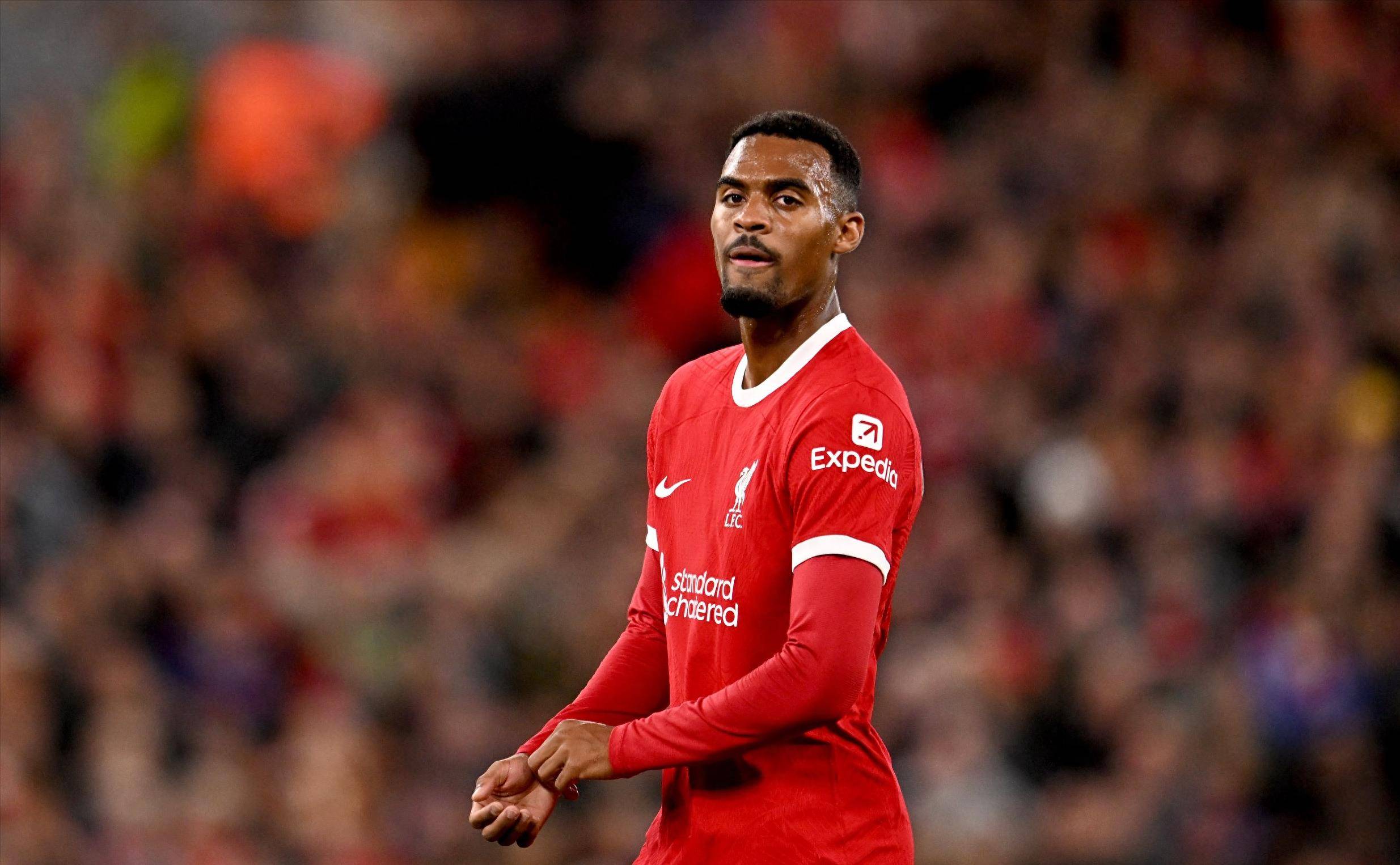 德天空：雅克松目前没打算在冬窗离开拜仁（德国天空体育：雅克松暂不考虑今冬离开拜仁）