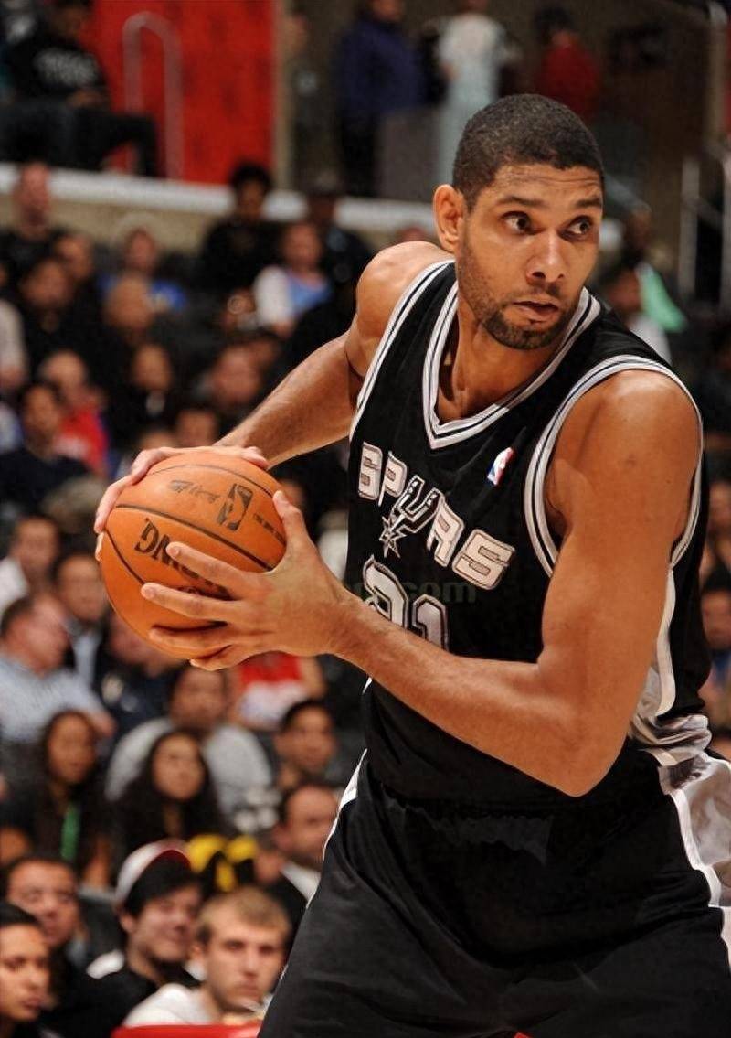 皇马高管：国王杯上抽到我们是历史机遇，对曼城必须拿3分（皇马高层：国王杯抽中皇马是历史性机会，战曼城必须全取三分）