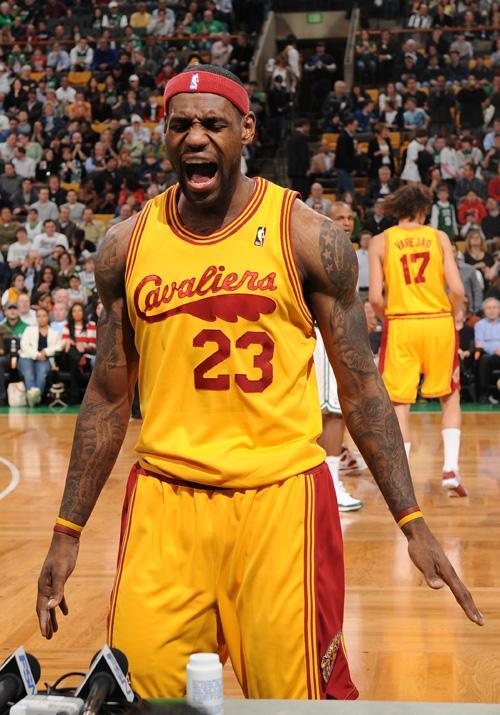 刷新中甲金靴进球纪录，姆本扎：自豪，队友的功劳和我一样大（中甲金靴纪录被改写，姆本扎：我自豪，队友功劳同样重要）