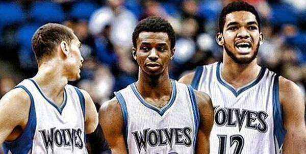 流量狂人摩根：借特朗普上位靠C罗大赚，习惯挖坑式采访（流量大V摩根：借特朗普走红、靠C罗捞金，拿手好戏是挖坑式采访）