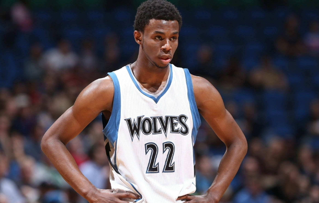 西甲第18轮开球时间：巴萨客战西班牙人1月4日凌晨4：00开打（西甲第18轮：巴萨客场对西班牙人，1月4日凌晨4：00开球）