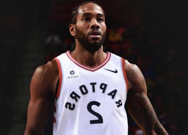 马卡畅想梅西回归巴萨可能性：年龄不是问题，可踢伪9或前腰（马卡展望梅西重返巴萨：年龄无碍，可胜任伪九号或前腰）