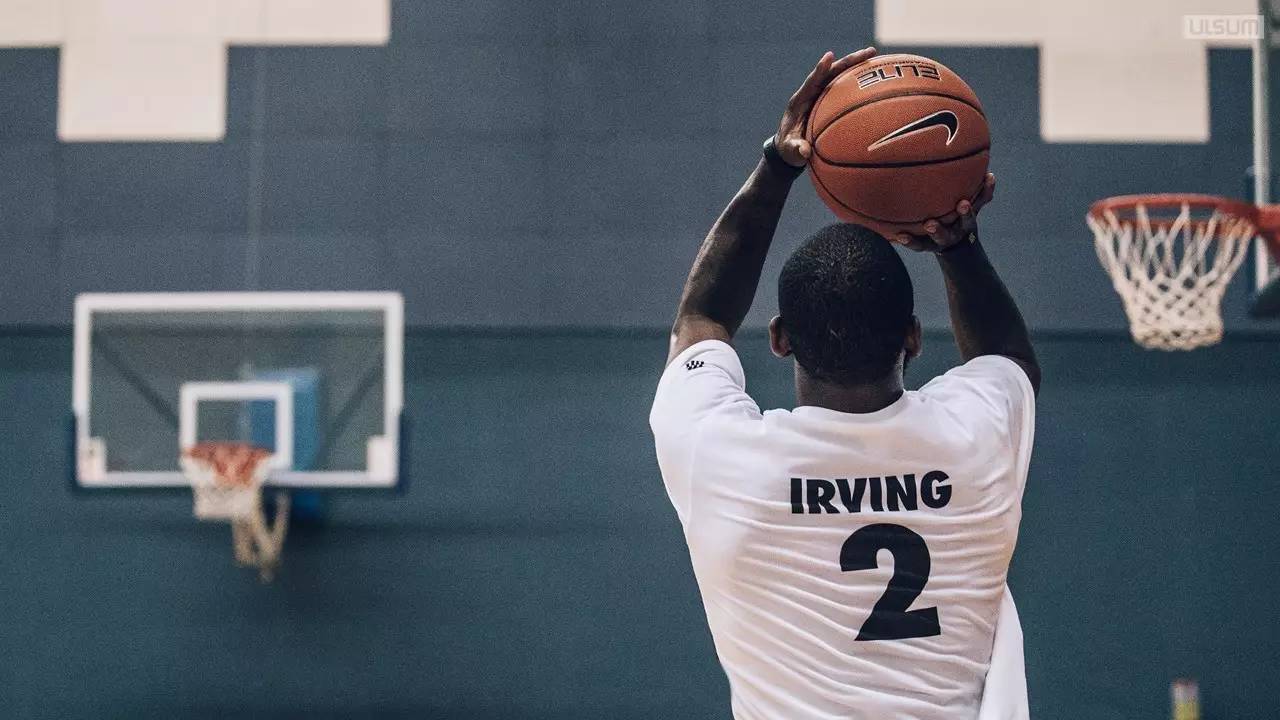 巴萨vs阿拉维斯：莱万、亚马尔、拉菲尼亚首发，贝尔纳尔出战（巴萨战阿拉维斯：莱万、亚马尔、拉菲尼亚先发，贝尔纳尔登场）